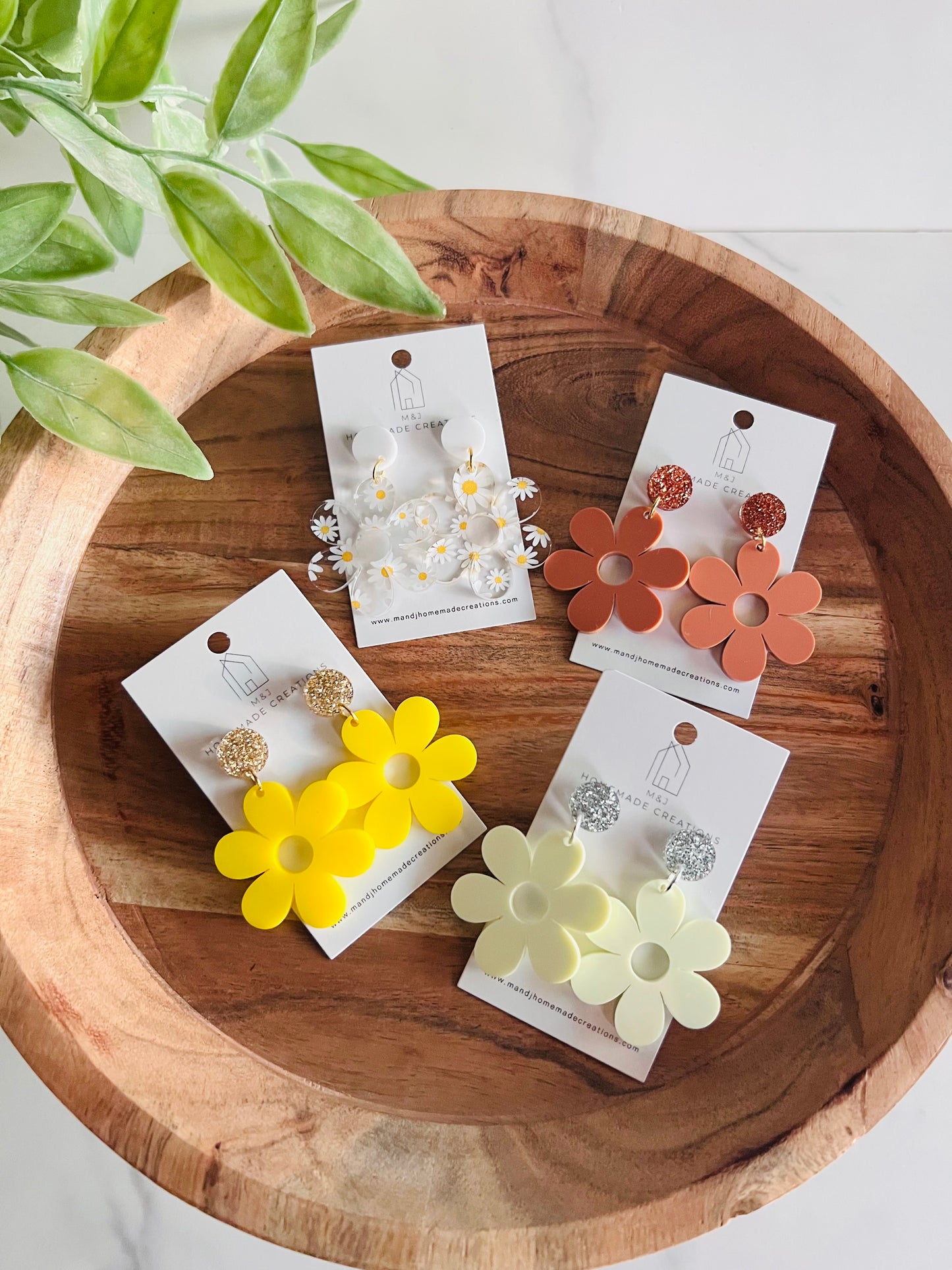 Daisy Dangle Earrings