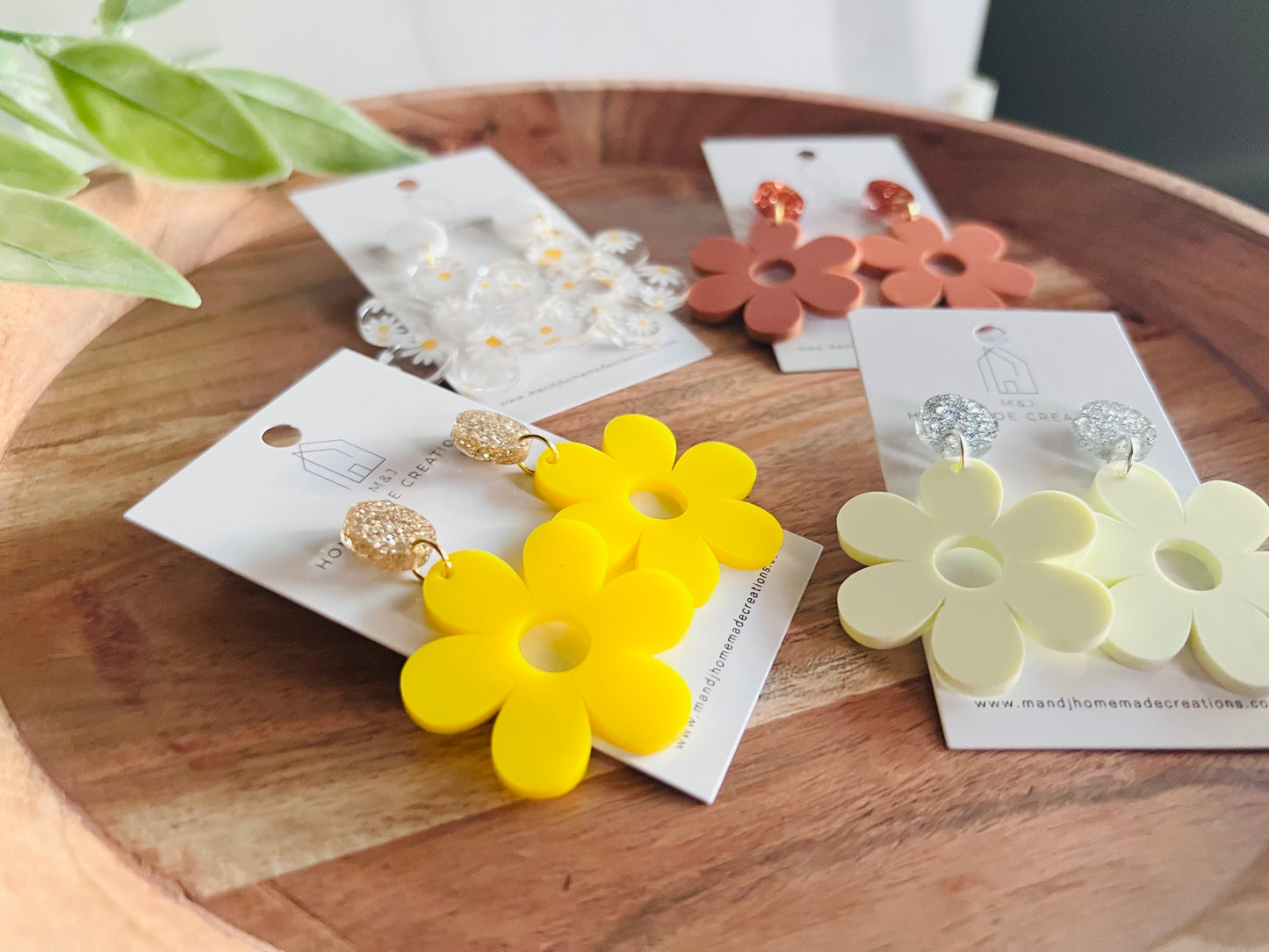 Daisy Dangle Earrings