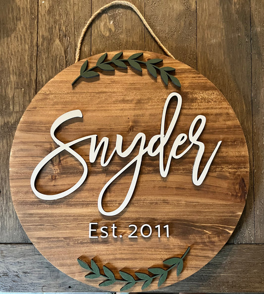 18" Last Name Round Door Sign